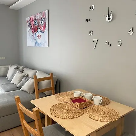 Apartment Garbary 100 Center Apartment, Free Parking, Self Check-in 24h *