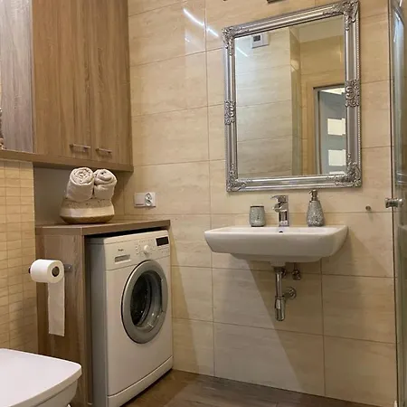 Garbary 100 Center Apartment, Free Parking, Self Check-in 24h Posen