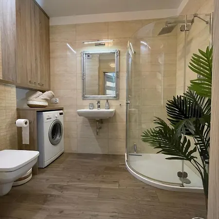 Garbary 100 Center Apartment, Free Parking, Self Check-in 24h Poznan