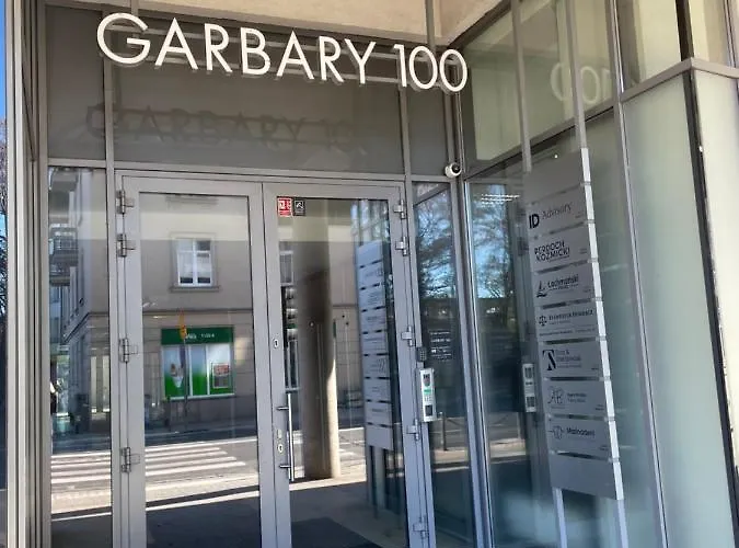 Garbary 100 Center Apartment, Free Parking, Self Check-in 24h