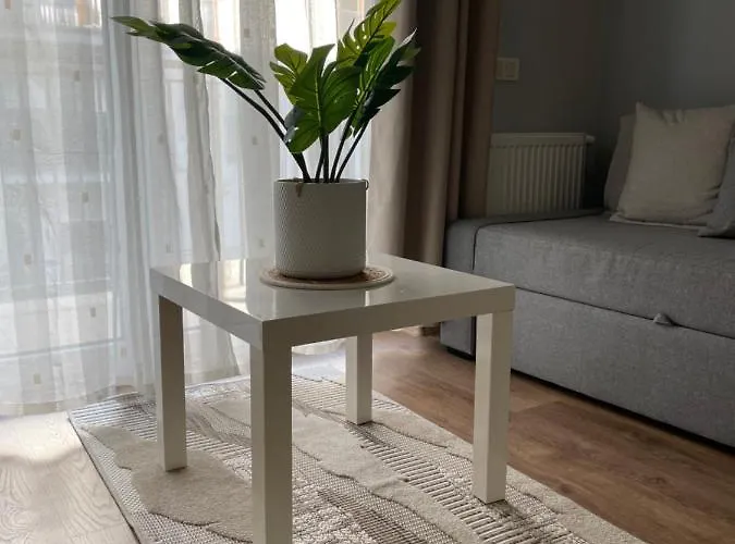 Garbary 100 Center Apartment, Free Parking, Self Check-in 24h