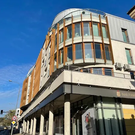 Garbary 100 Center Apartment, Free Parking, Self Check-in 24h