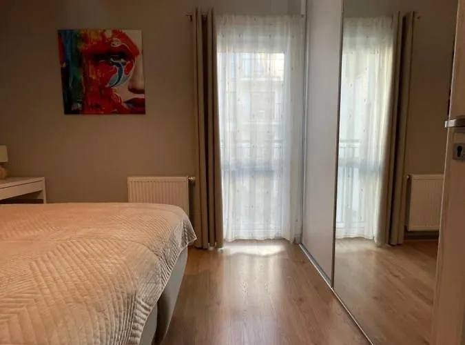 Garbary 100 Center Apartment, Free Parking, Self Check-in 24h Lägenhet Poznań