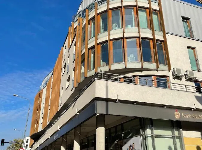 Garbary 100 Center Apartment, Free Parking, Self Check-in 24h