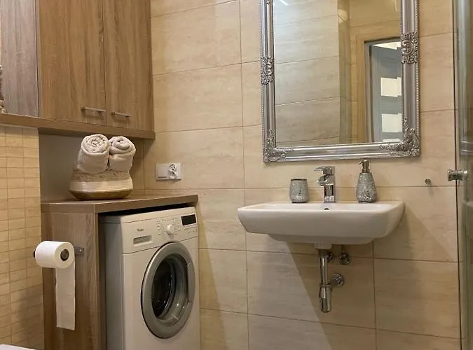 Garbary 100 Center Apartment, Free Parking, Self Check-in 24h Poznań